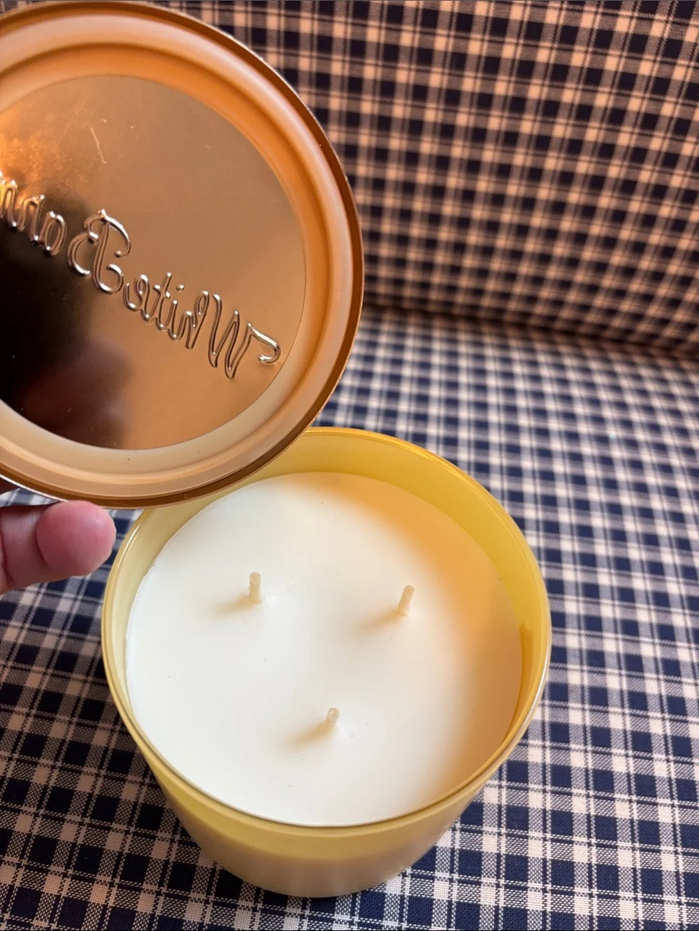 White barn “sugared lemon zest” three wick candle